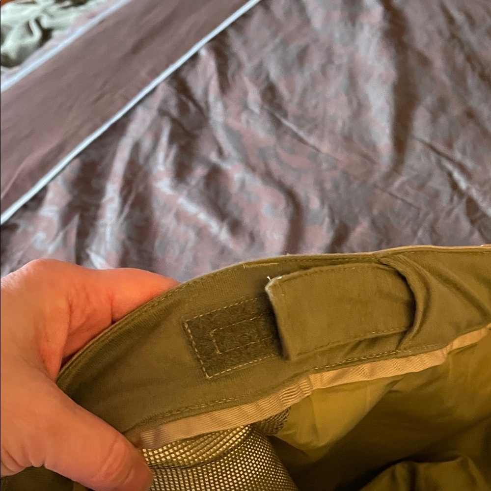 Burton Khaki Utility ski pants men’s size large - Picture 7 of 12